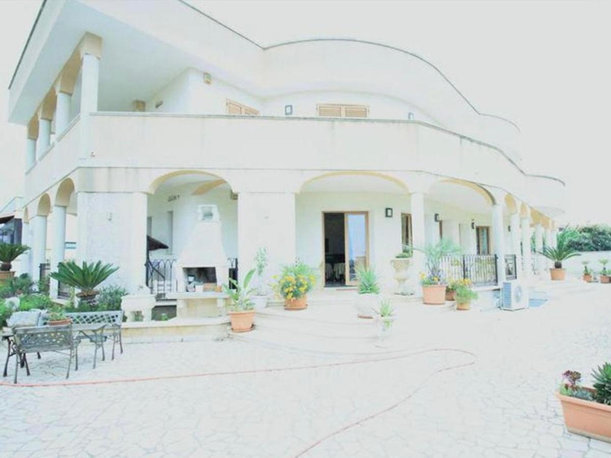 B&B Arcobaleno Salve Bagian luar foto