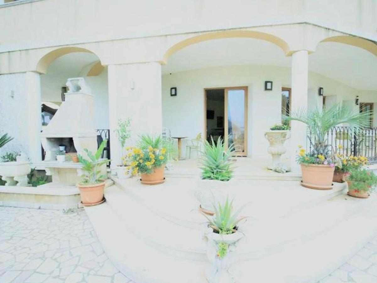 B&B Arcobaleno Salve Bagian luar foto