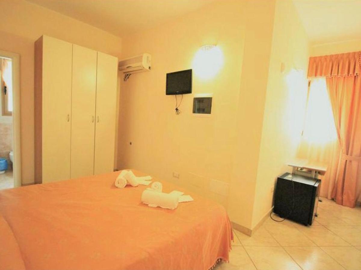 B&B Arcobaleno Salve Bagian luar foto