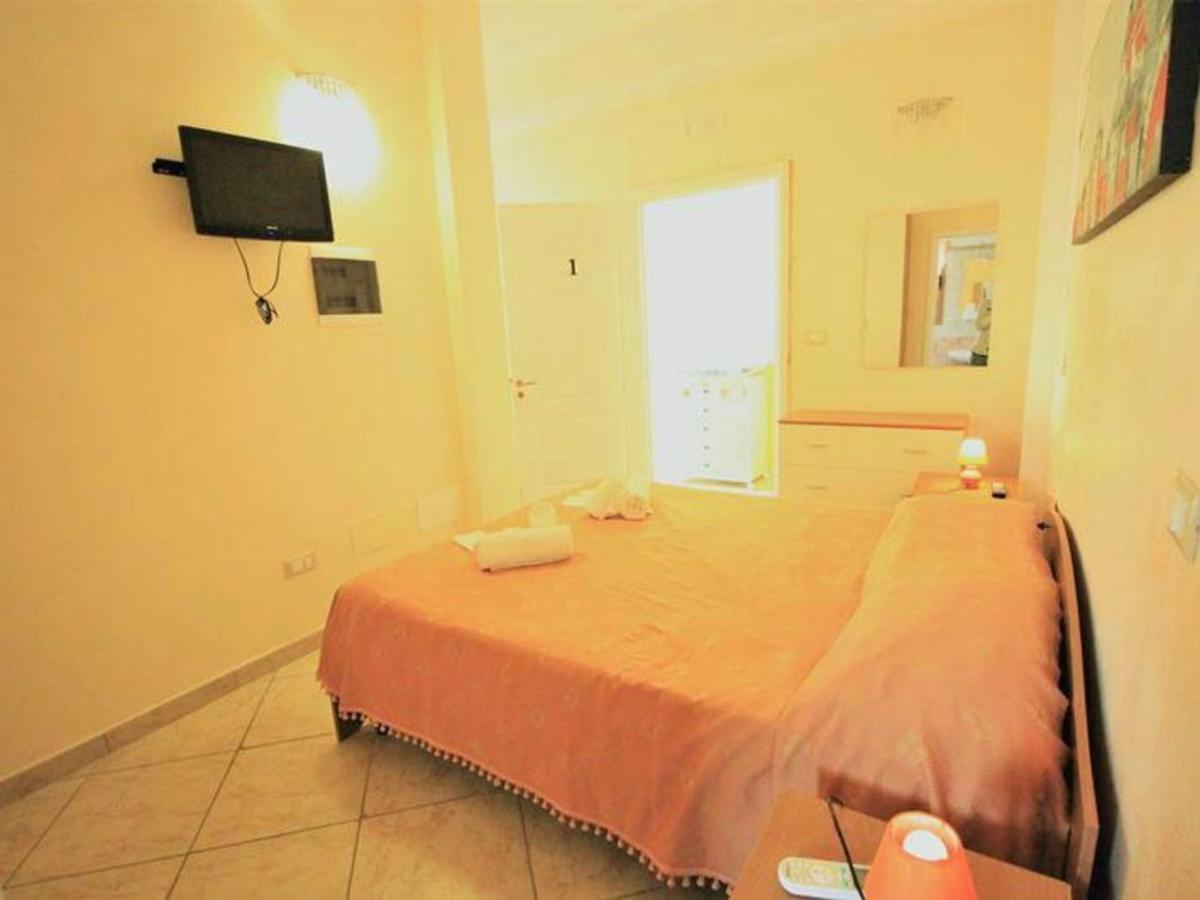 B&B Arcobaleno Salve Bagian luar foto