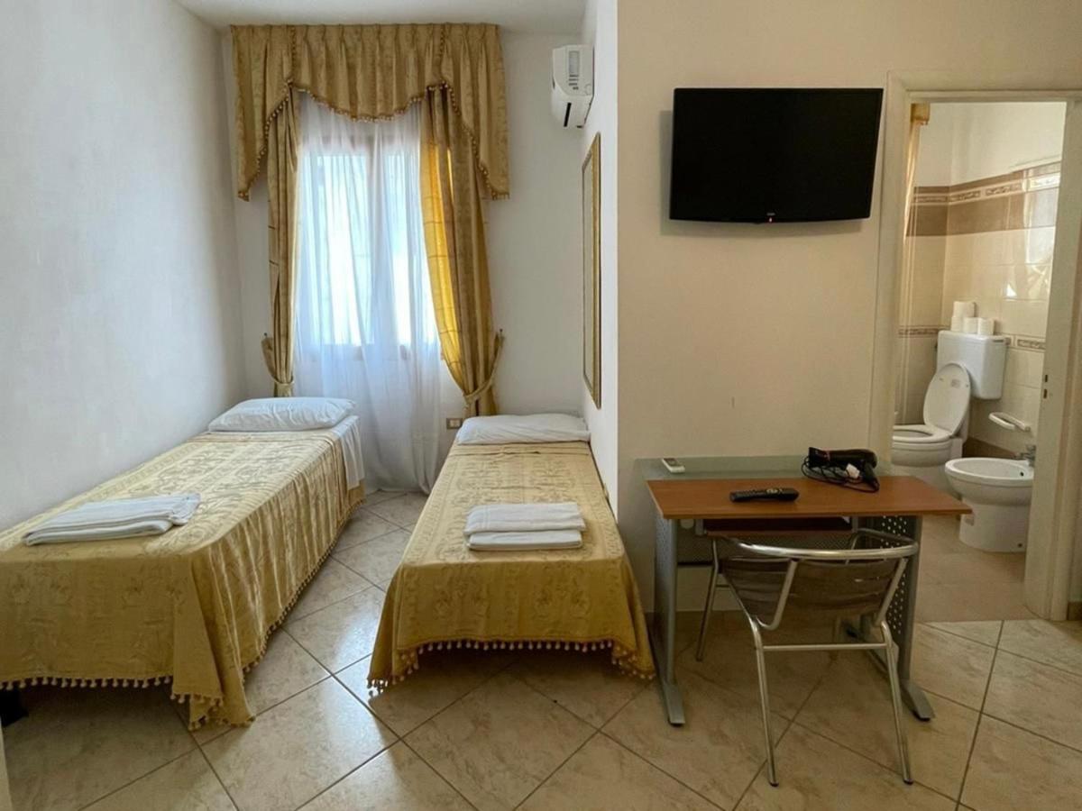 B&B Arcobaleno Salve Bagian luar foto